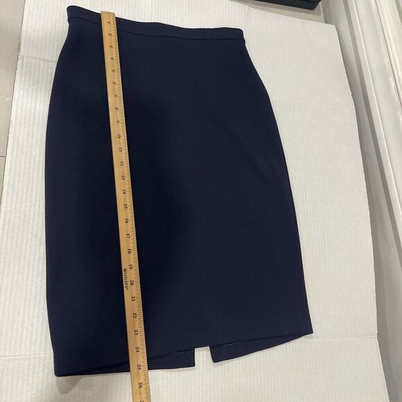 St John Pencil Skirt Womens 8 Navy Blue Knit Back Zip Flaw - Picture 11 of 12